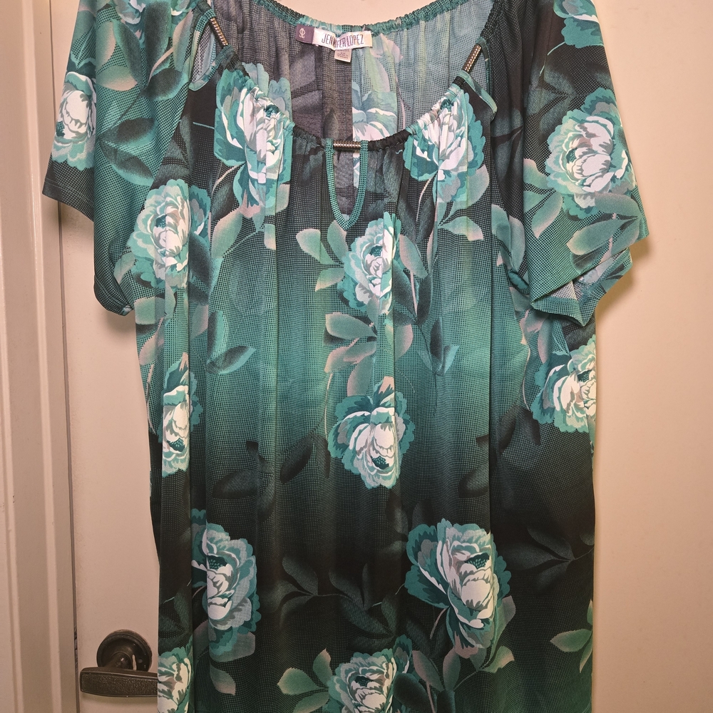 Jennifer Lopez Green Floral‎ Women's Blouse